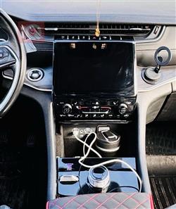 جیپ گراند شیرۆکی